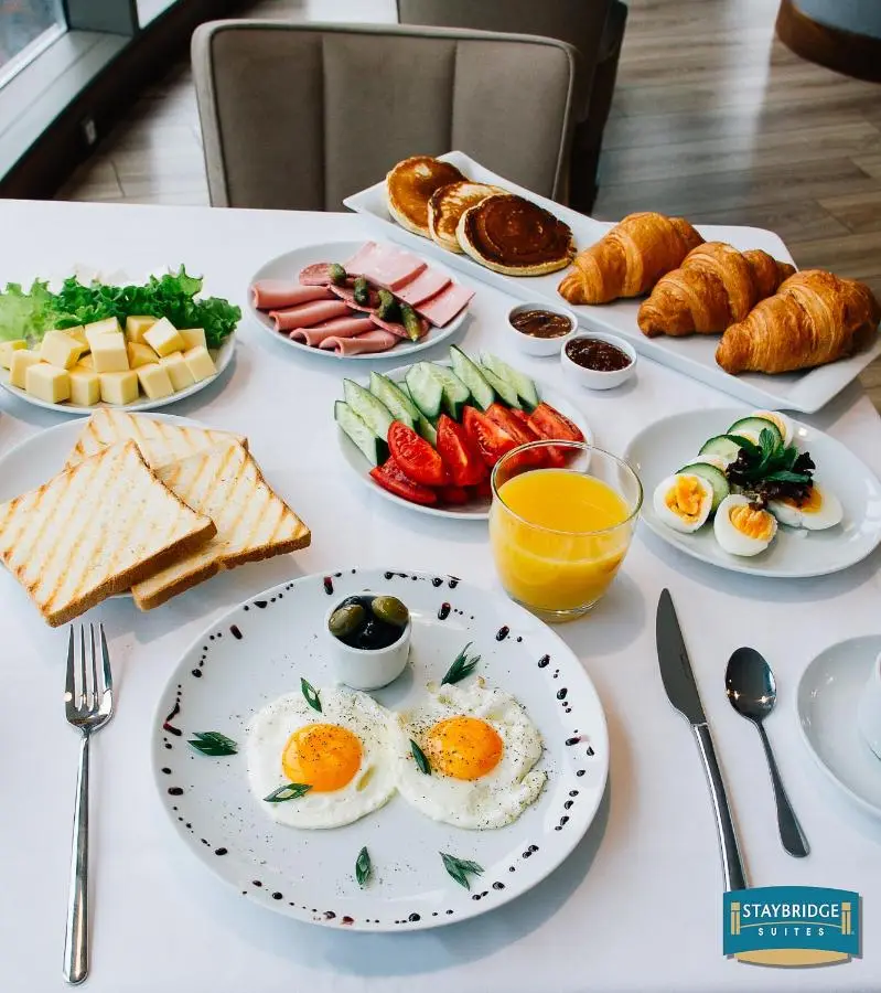 Parkside Hotel & Apartments