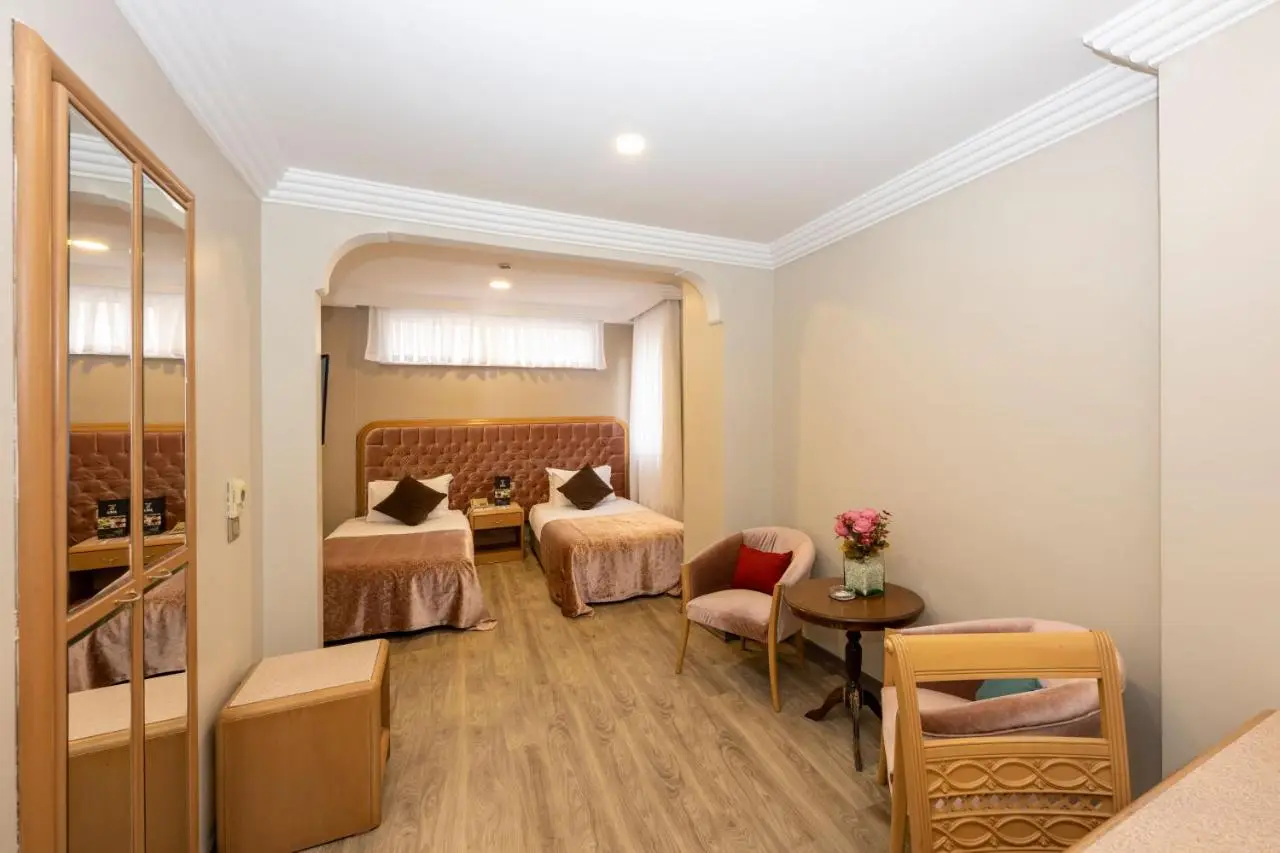 Grand Anka Hotel