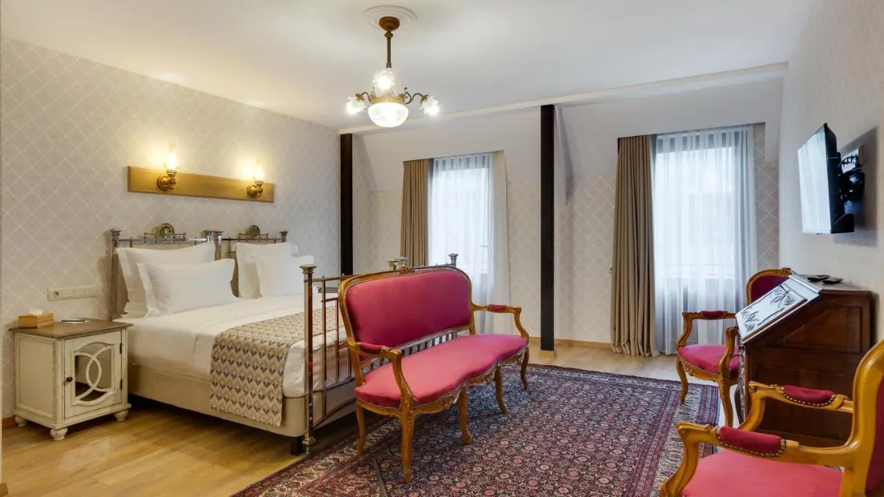 Mukhrantubani Boutique Hotel
