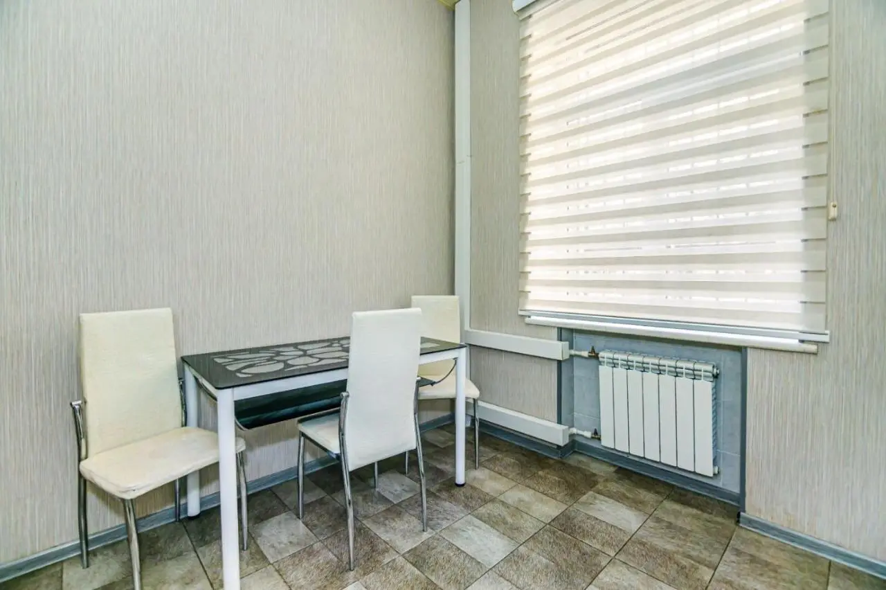 Azneft Square Deluxe Apartment