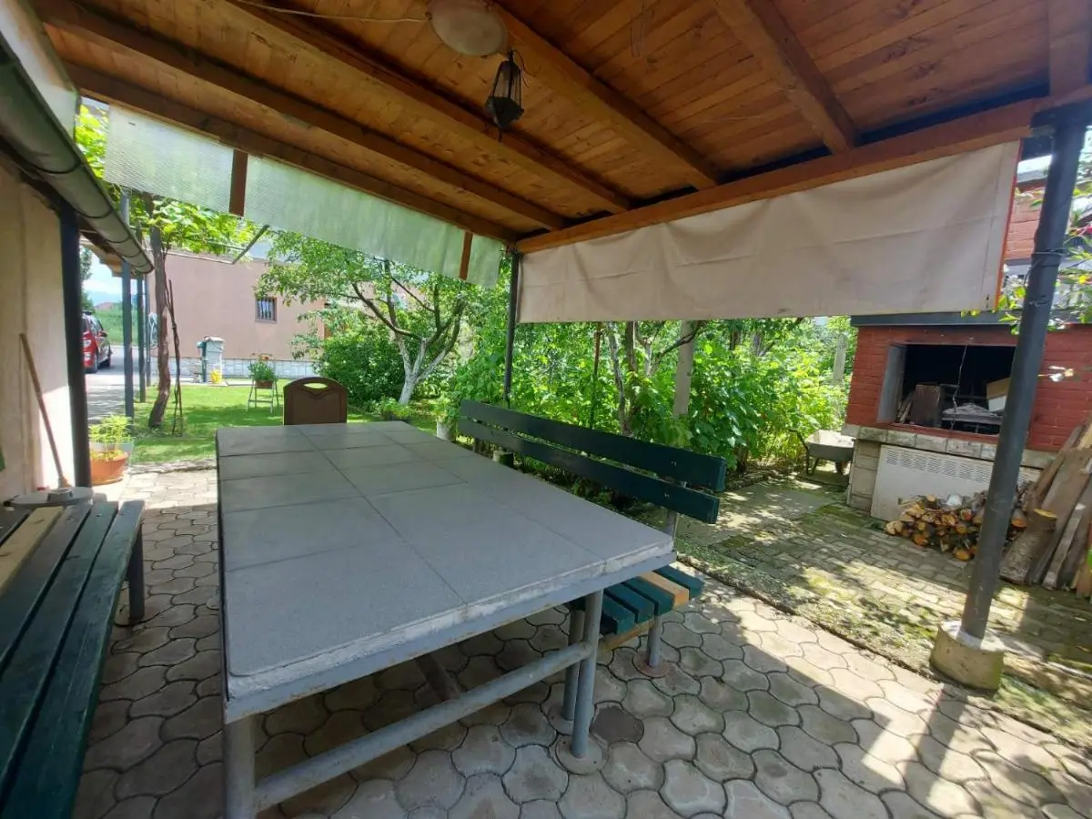 Apartman Nedim - Free Parking & Garden near Airport