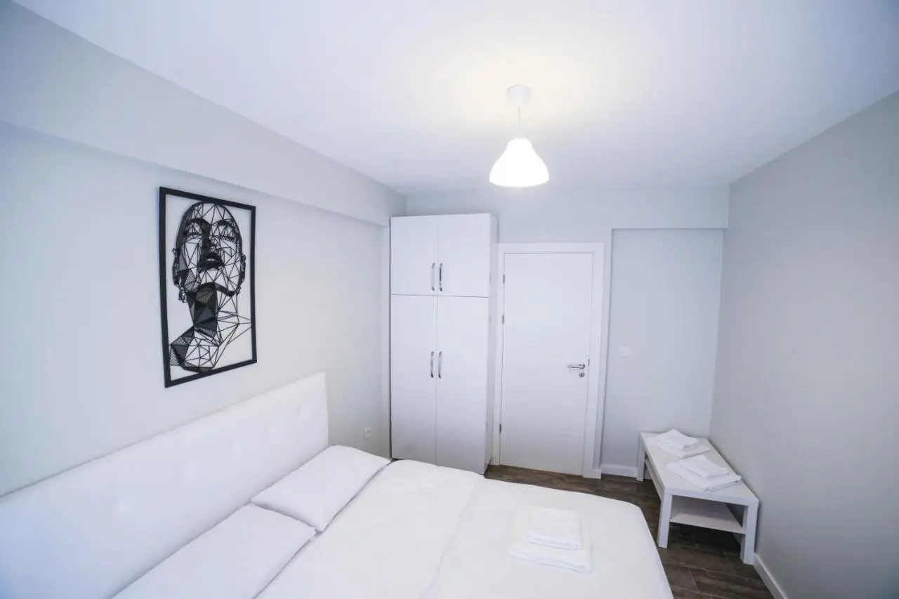 Modern Super Chic Duplex with a Terrace at the heart of city!