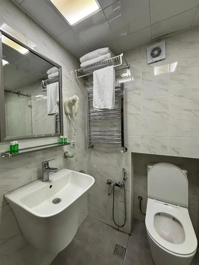 Markaz Apart and Hotel Nizami Street