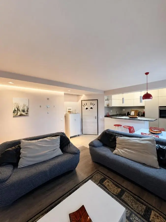 Lake View Apartment