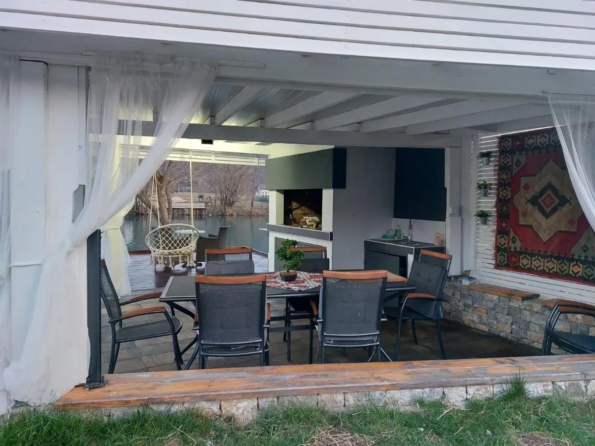 River Luxury House