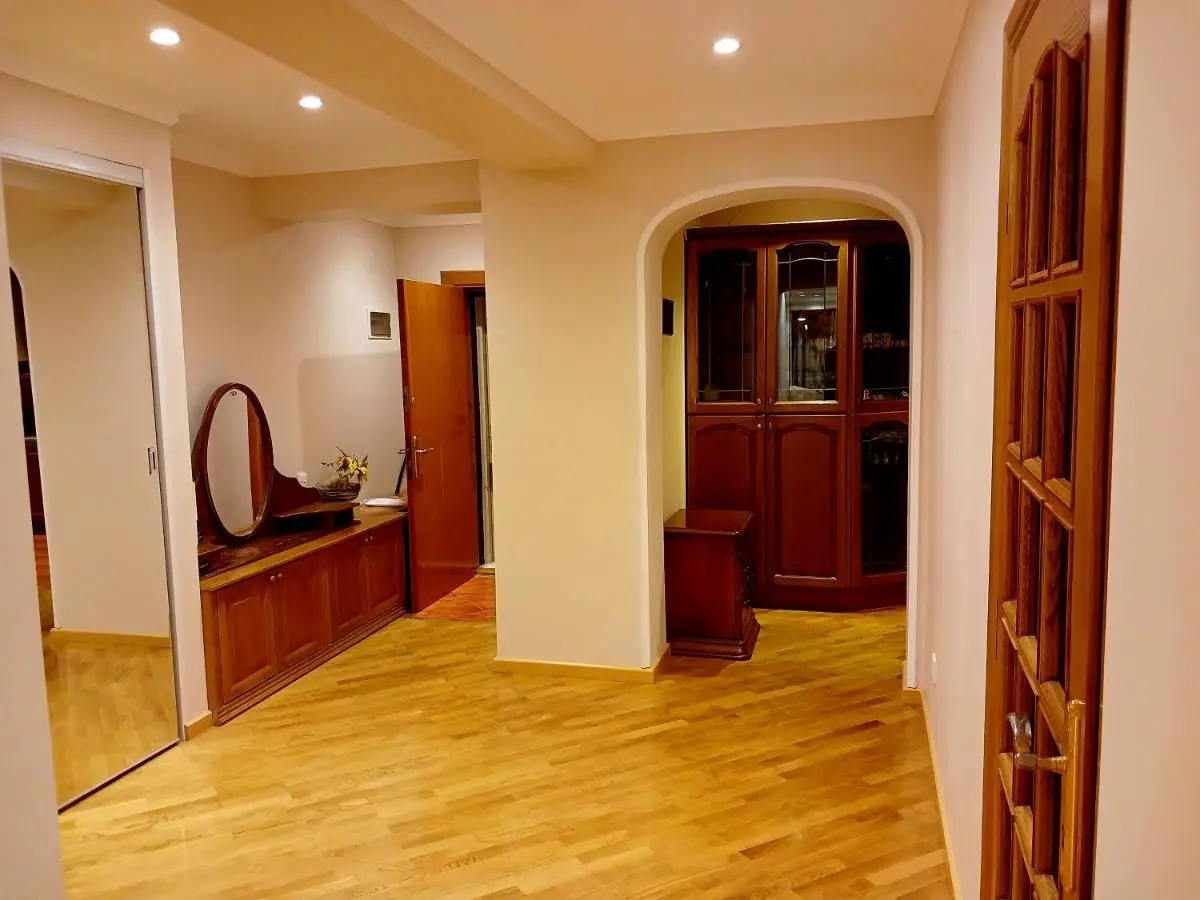 F1 Luxury Apartment