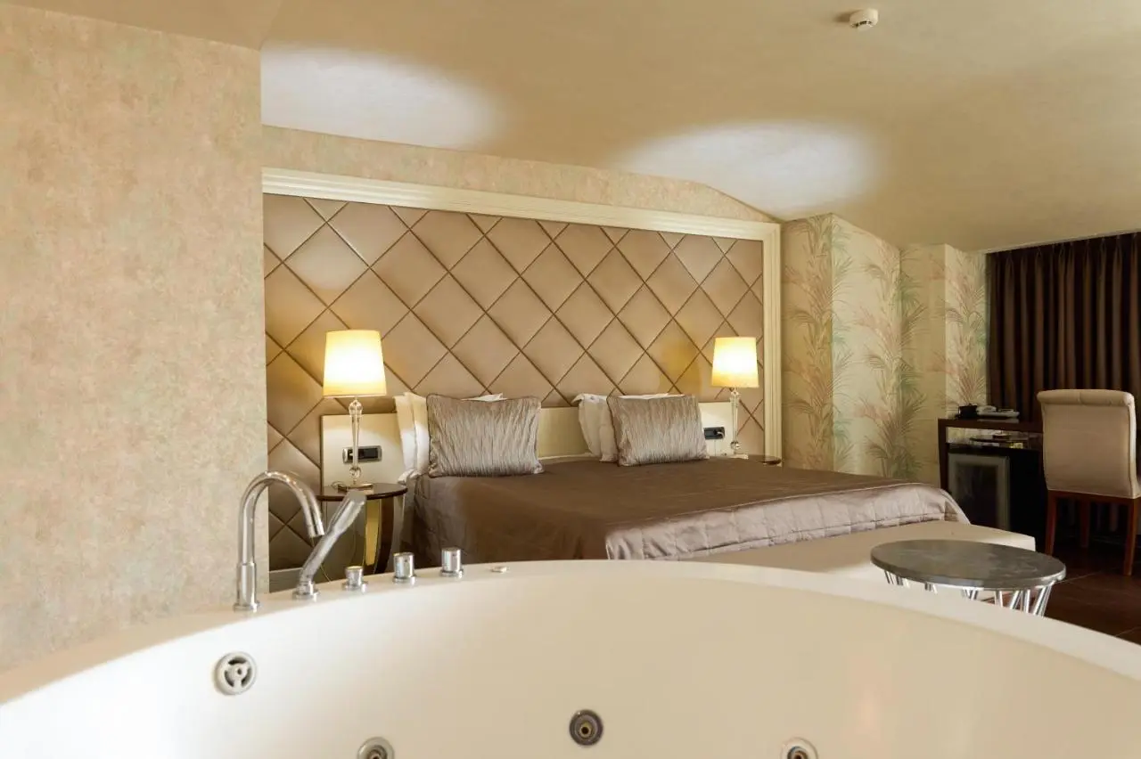 Taba Luxury Suites and Hotel