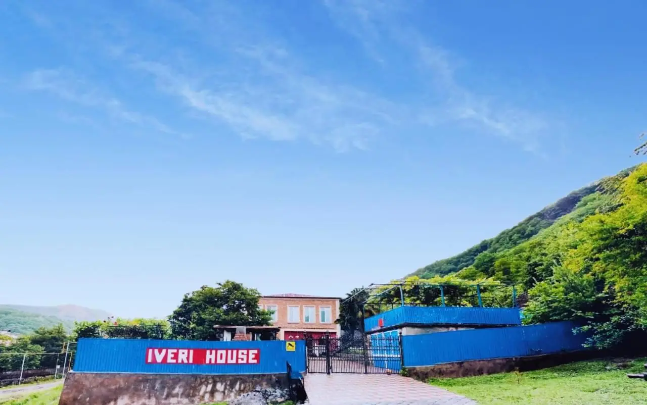 Iveri House