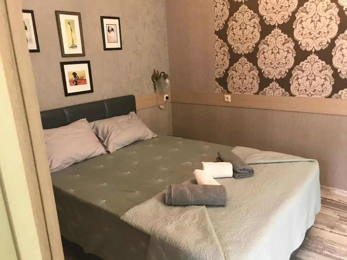 flat 44