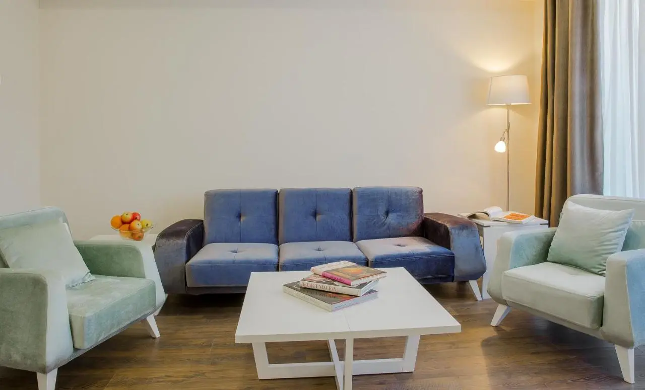 Kokhta Plaza Boutique Hotel