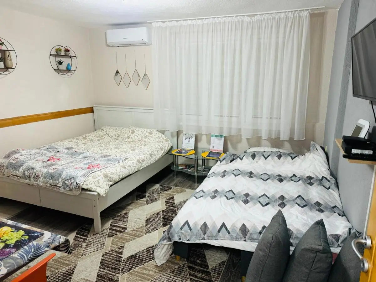 T&N Studio-Center-Free parking,AC,Train-Bus station