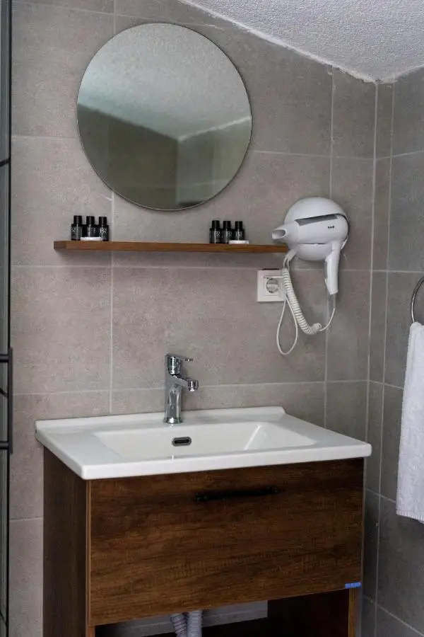 BRANDROOM HOTEL