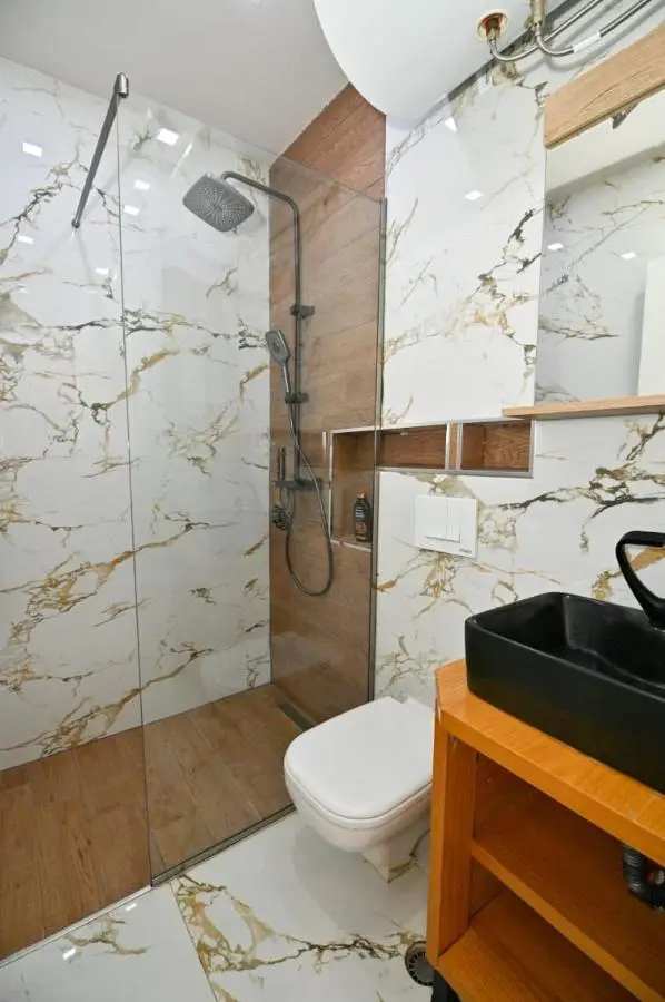 Andi Apartments