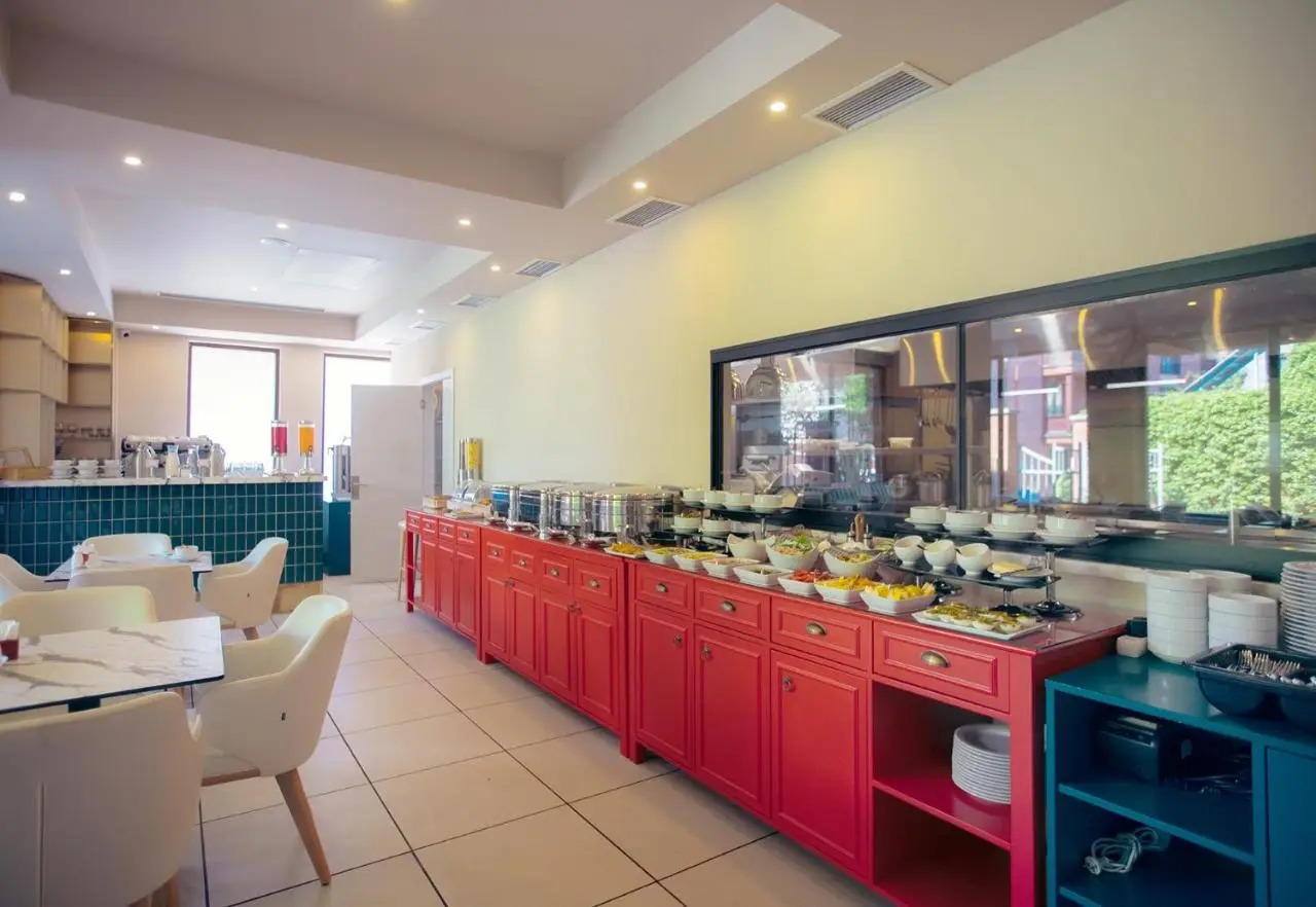 King Tamar Hotel By Luxuria Hotels