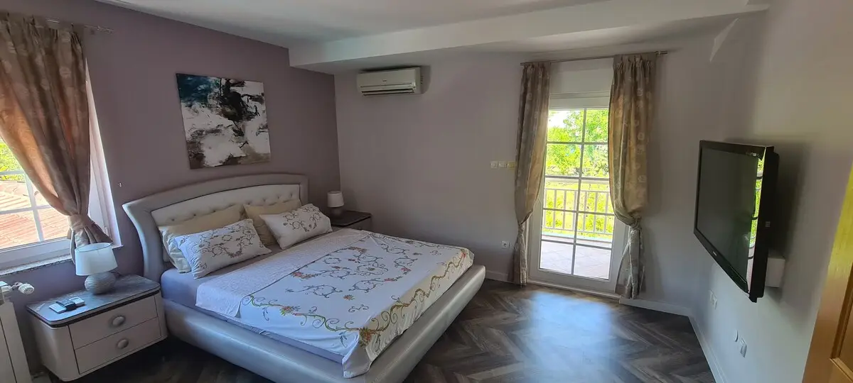 Luxury Villa Nevena with pool&jacuzzi