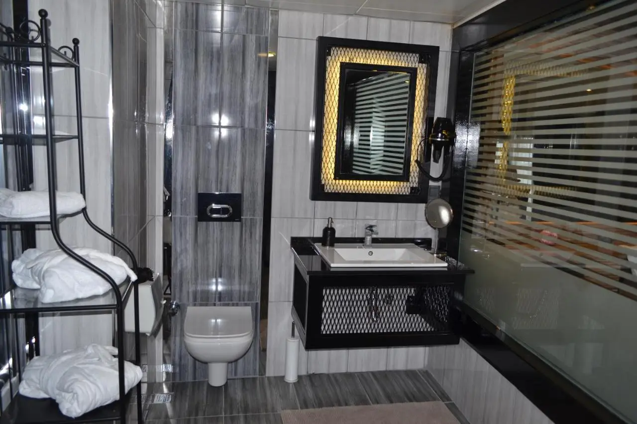 Gumus Palace Suites