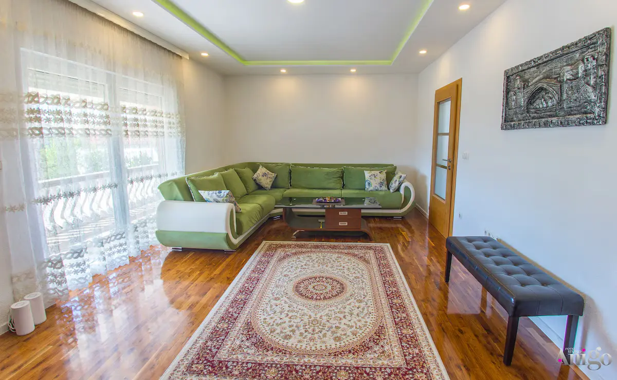 Mostaria House