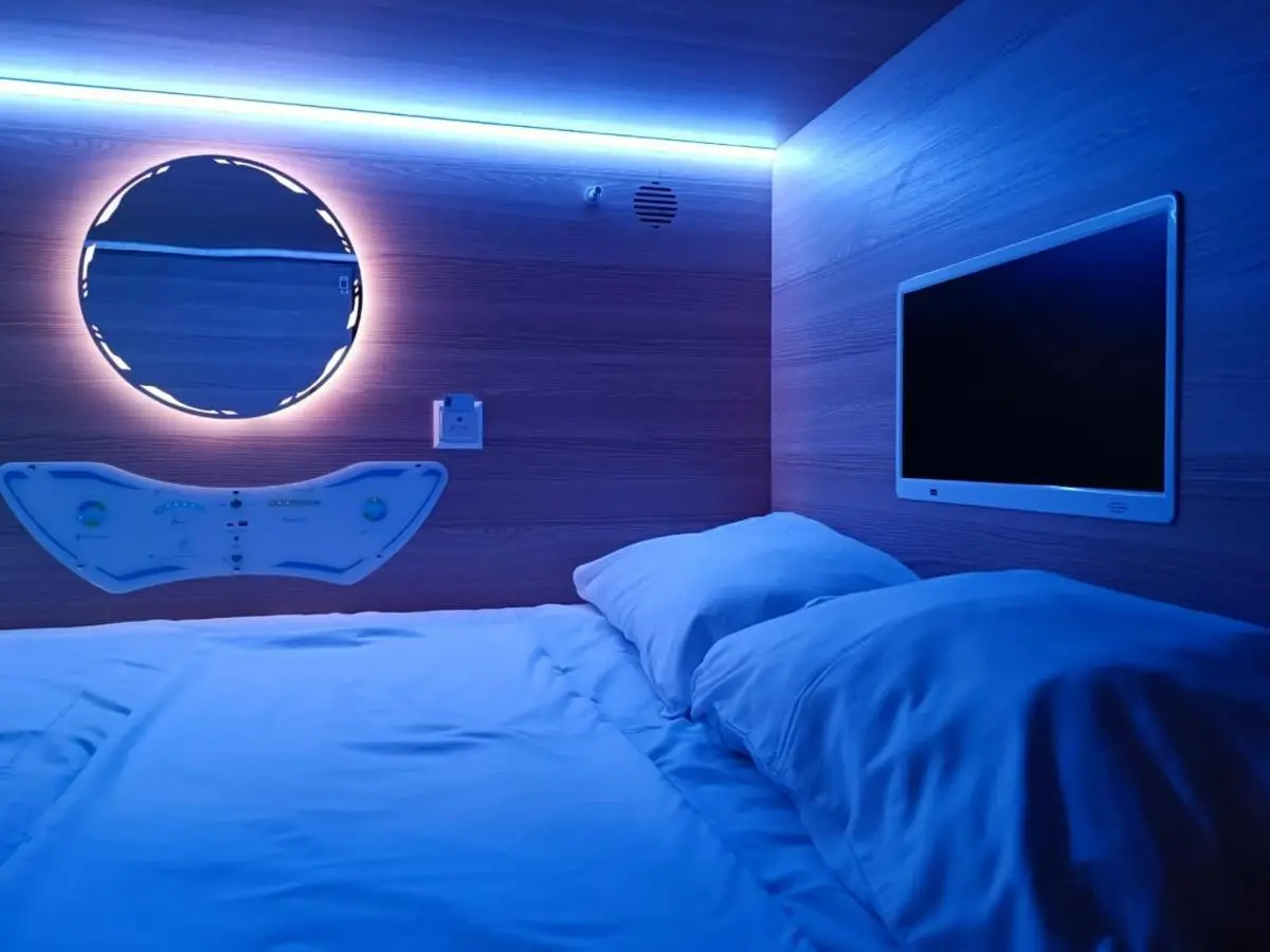 Capsule Hotel Happy lounge