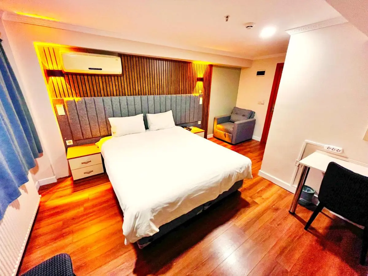 Naila Hotel