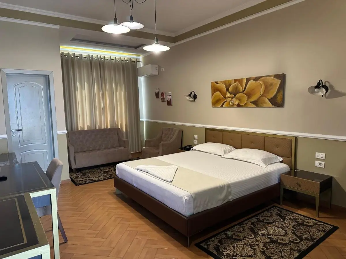 Edisem Hotel
