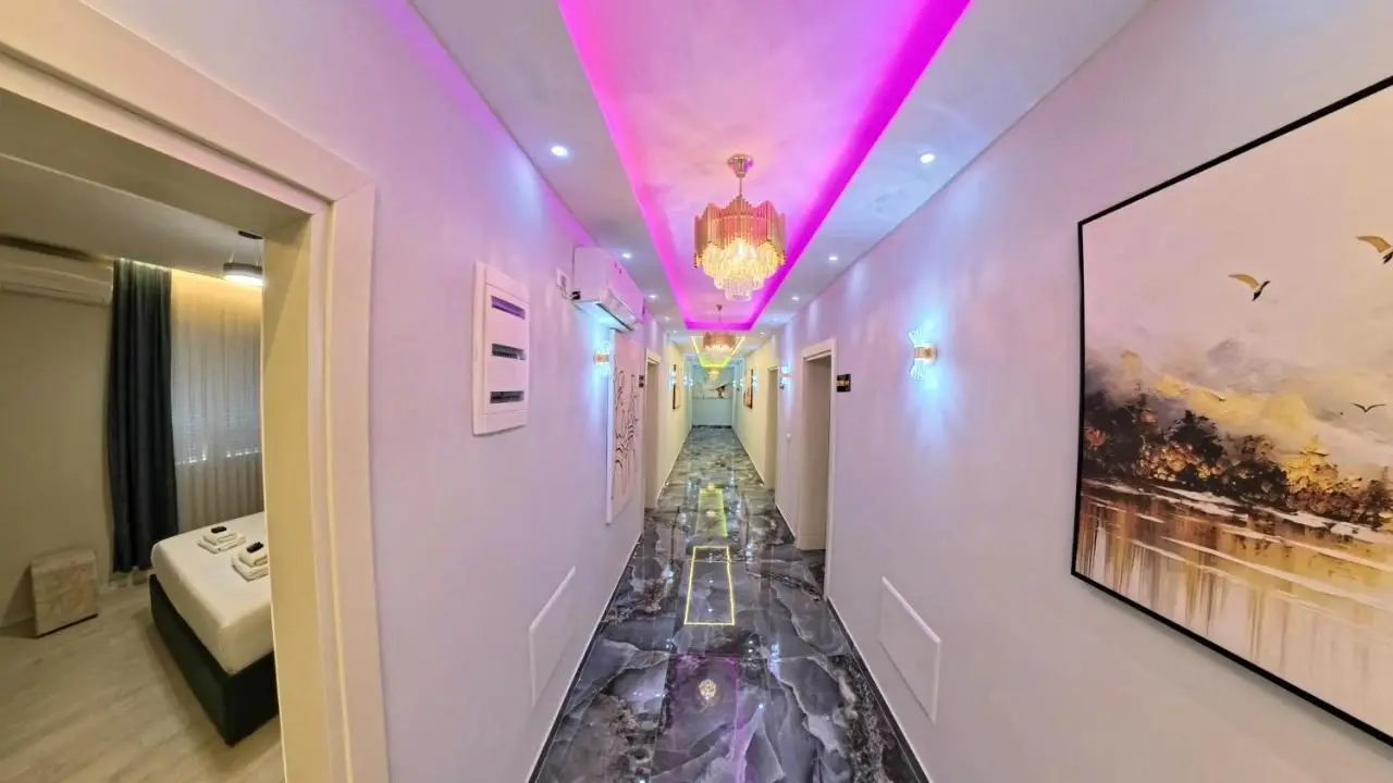 London Restaurant Hotel