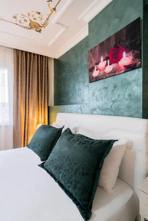 ATAM HOTEL