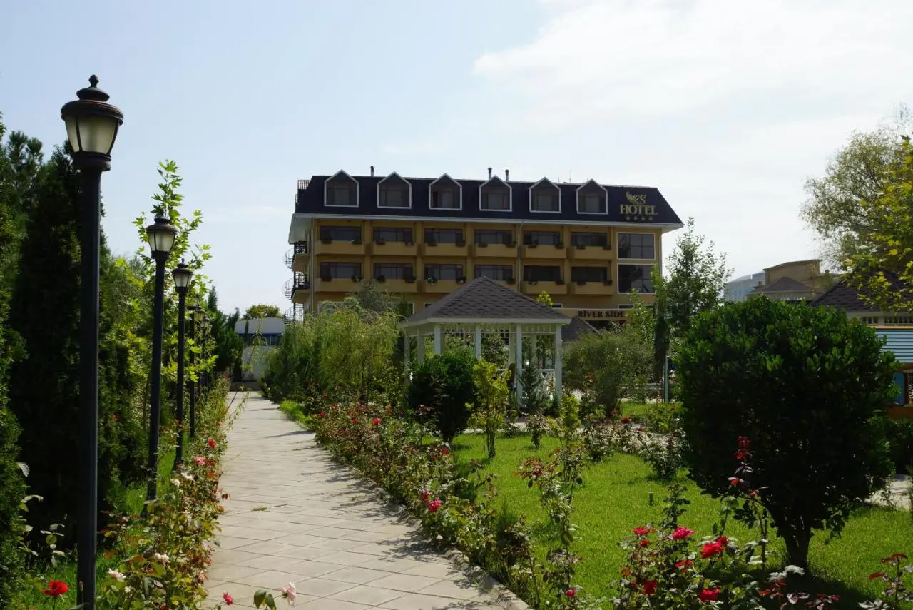 River Side Hotel