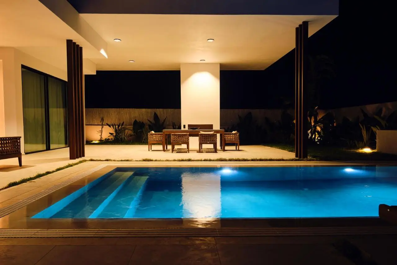 Ashta Nordic Suite