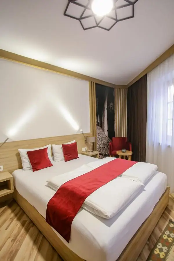 Hotel Emen