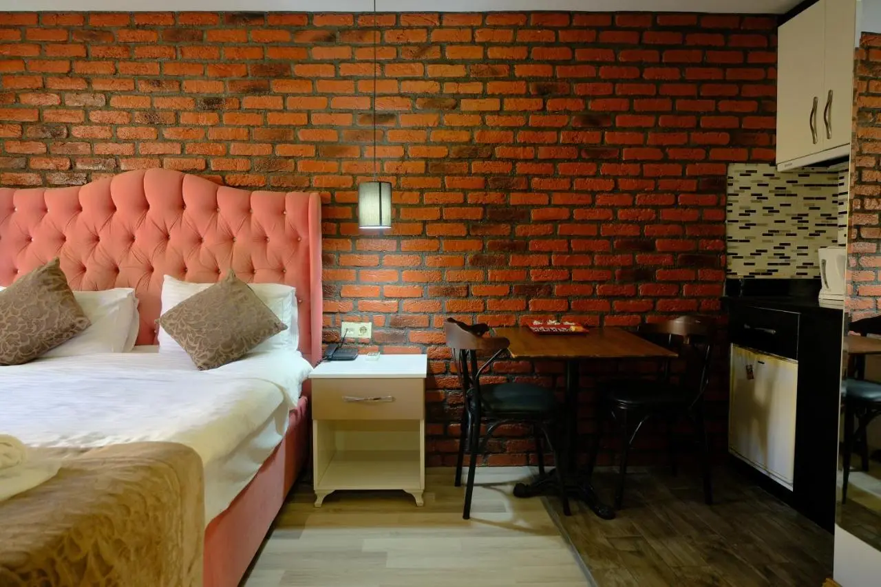 Taksim Celebi Suites