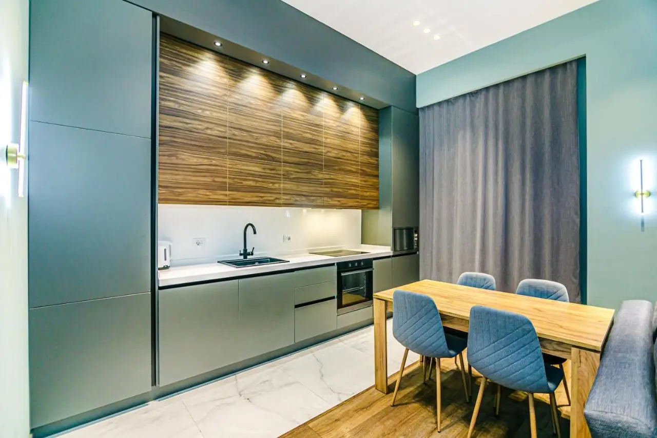 Knightsbridge Apartment by Baku Housing