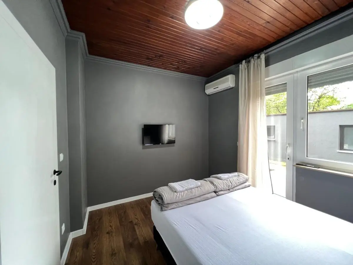 Lux apartments Crystal-center