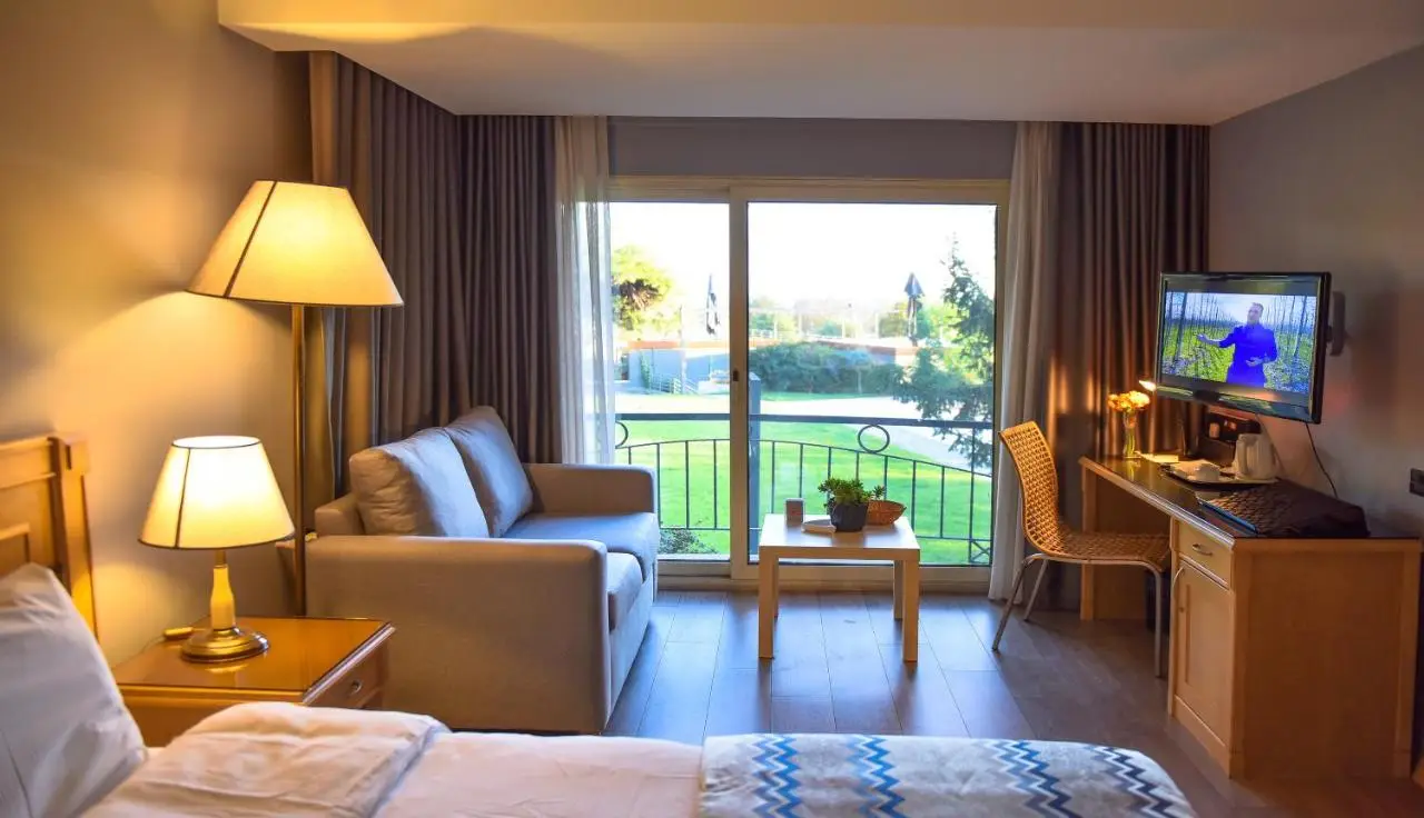 Denizatı Plus Hotel