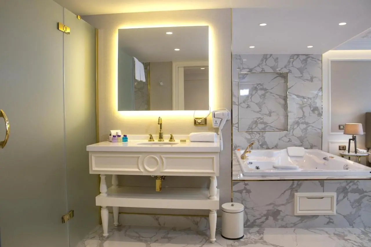 Mina Hotel - Special Category