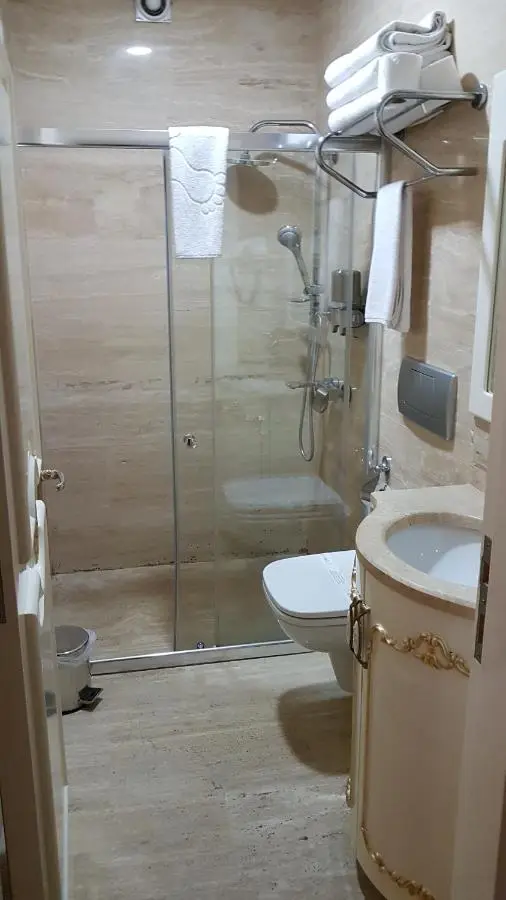 Best Town Hotel