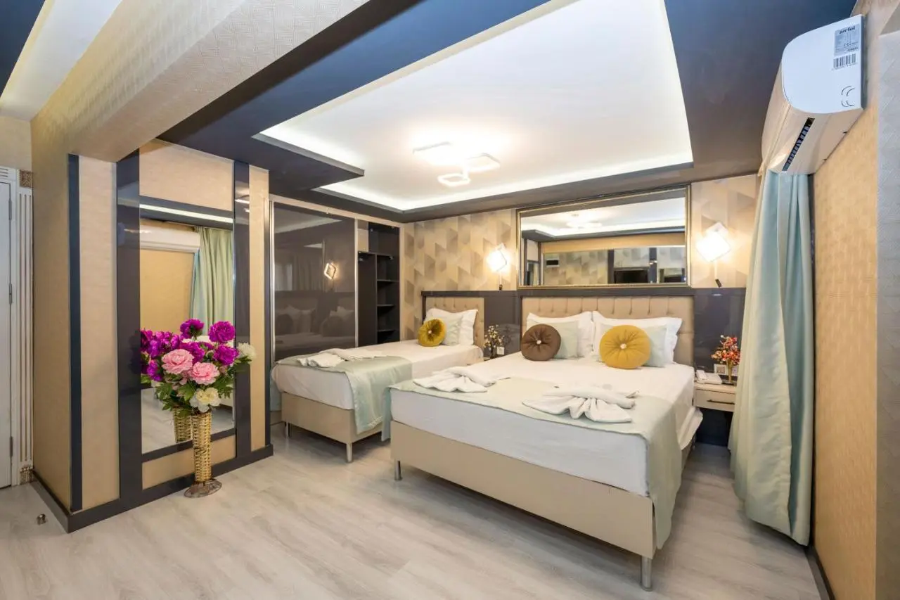 Grand Ons Hotel