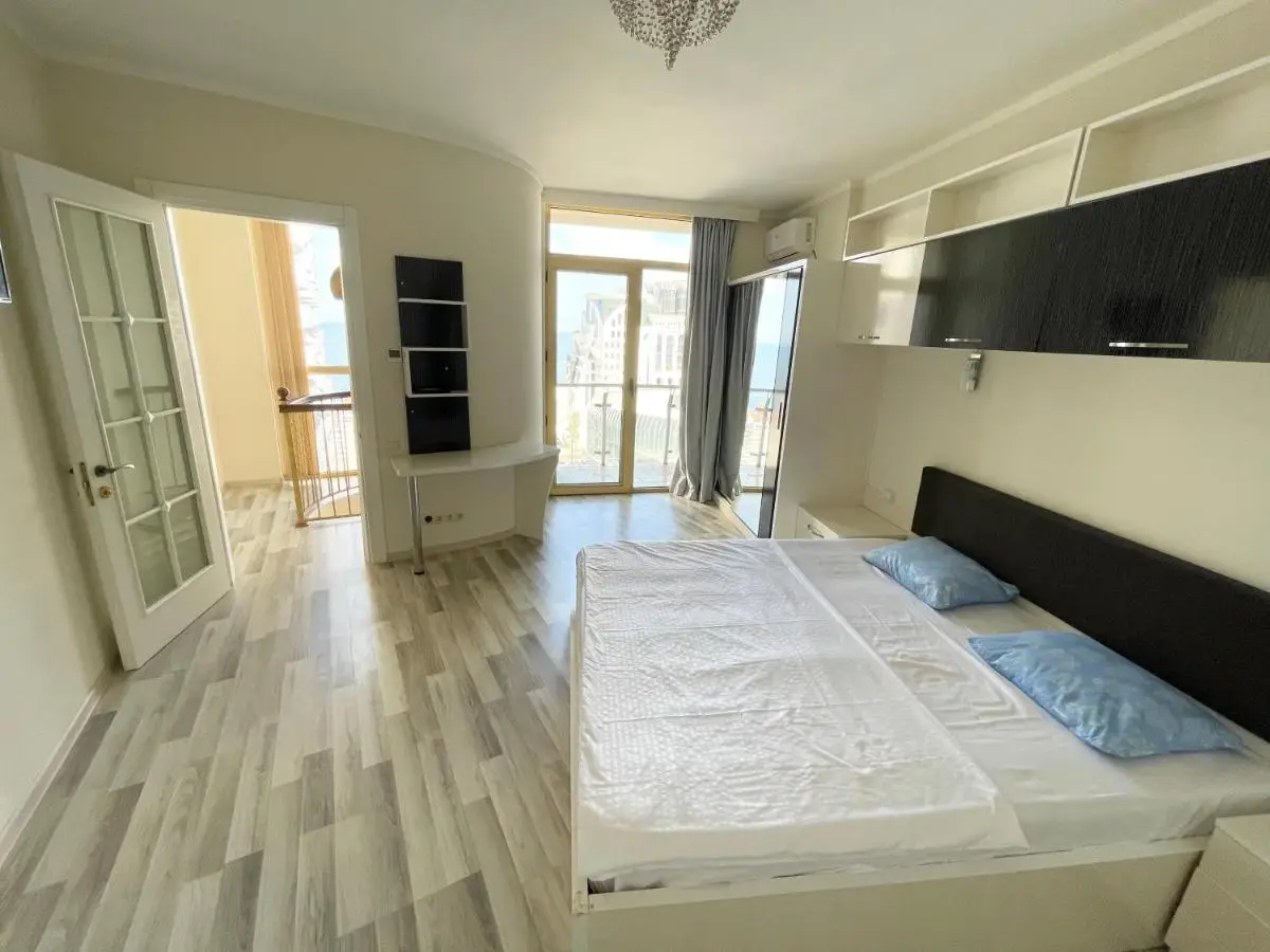 Sea view apartment