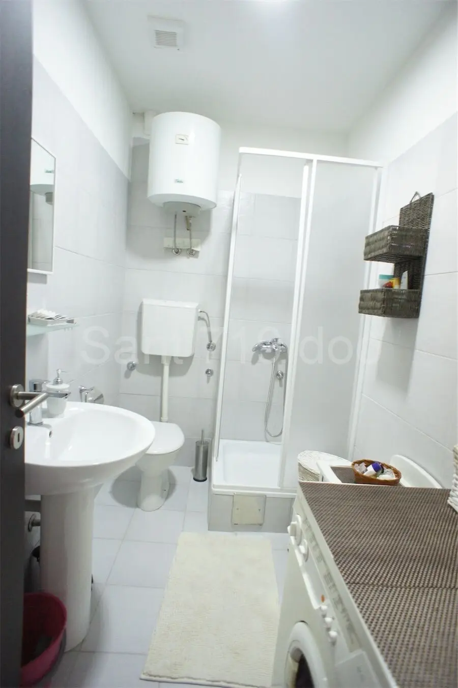 Retreat@Peaceful Flat- FREE PARKING ON PREMISES!