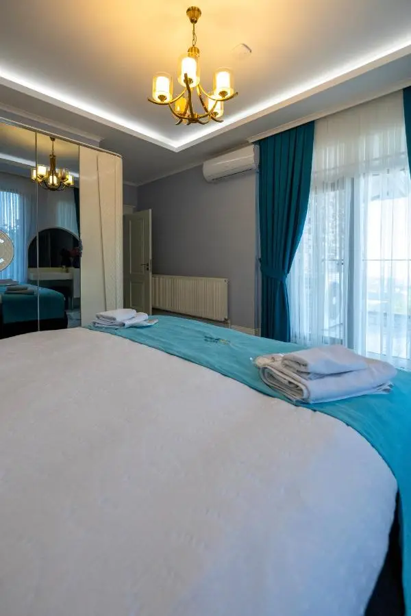 Poison Garden Suite & SPA