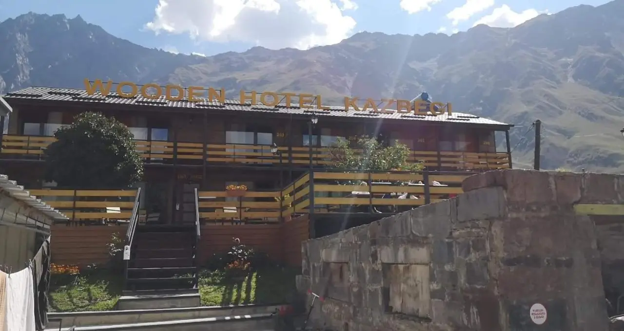 Wooden Hotel Kazbegi