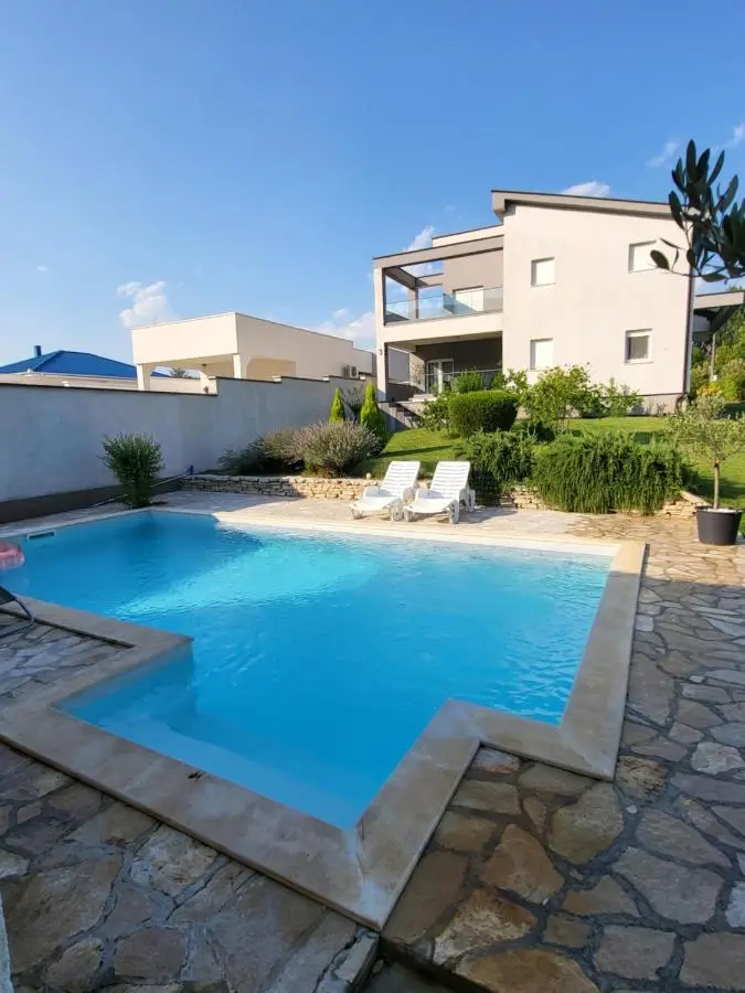 Villa Buna
