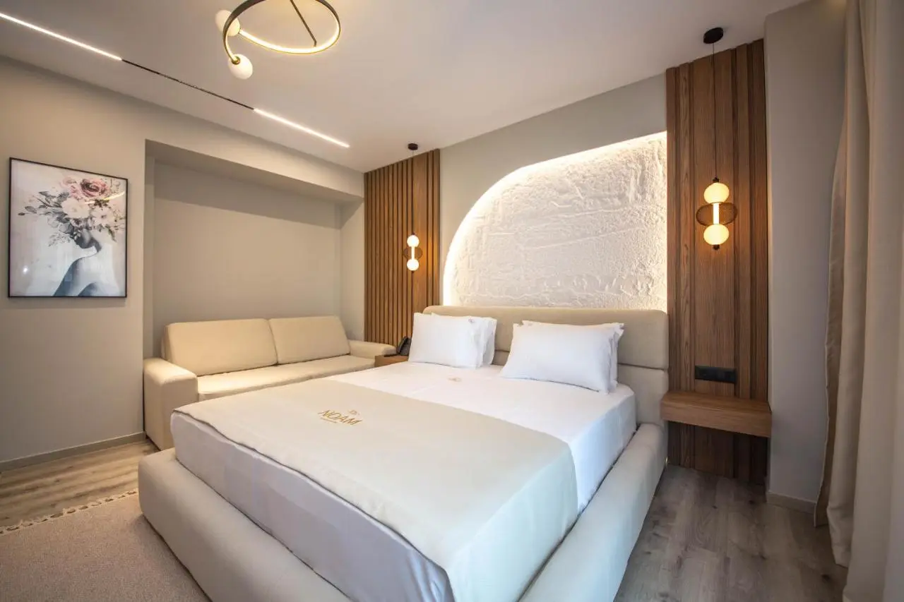Noam Luxury Hotel