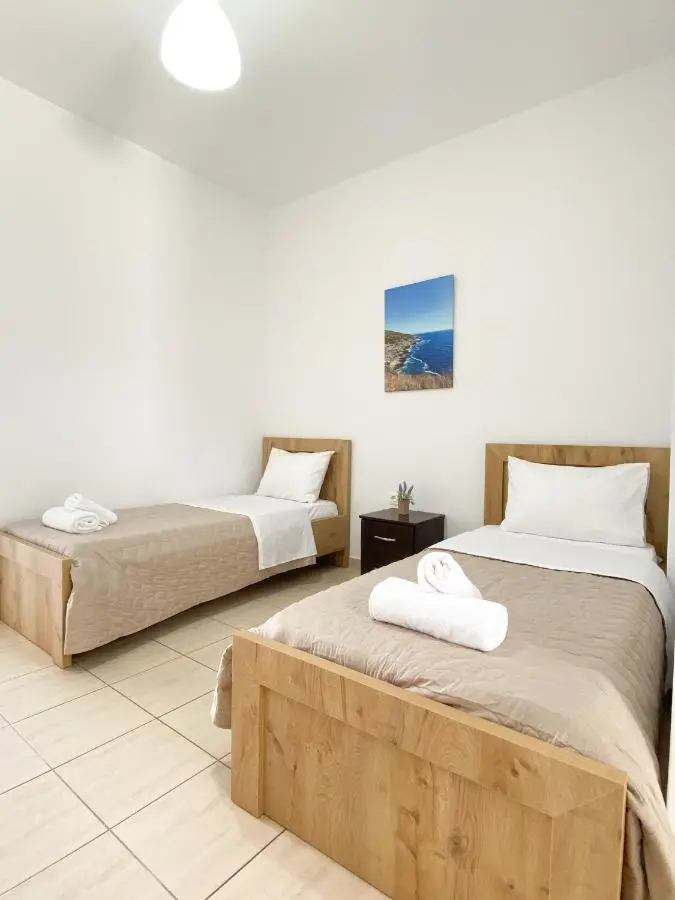Acta's Rooms