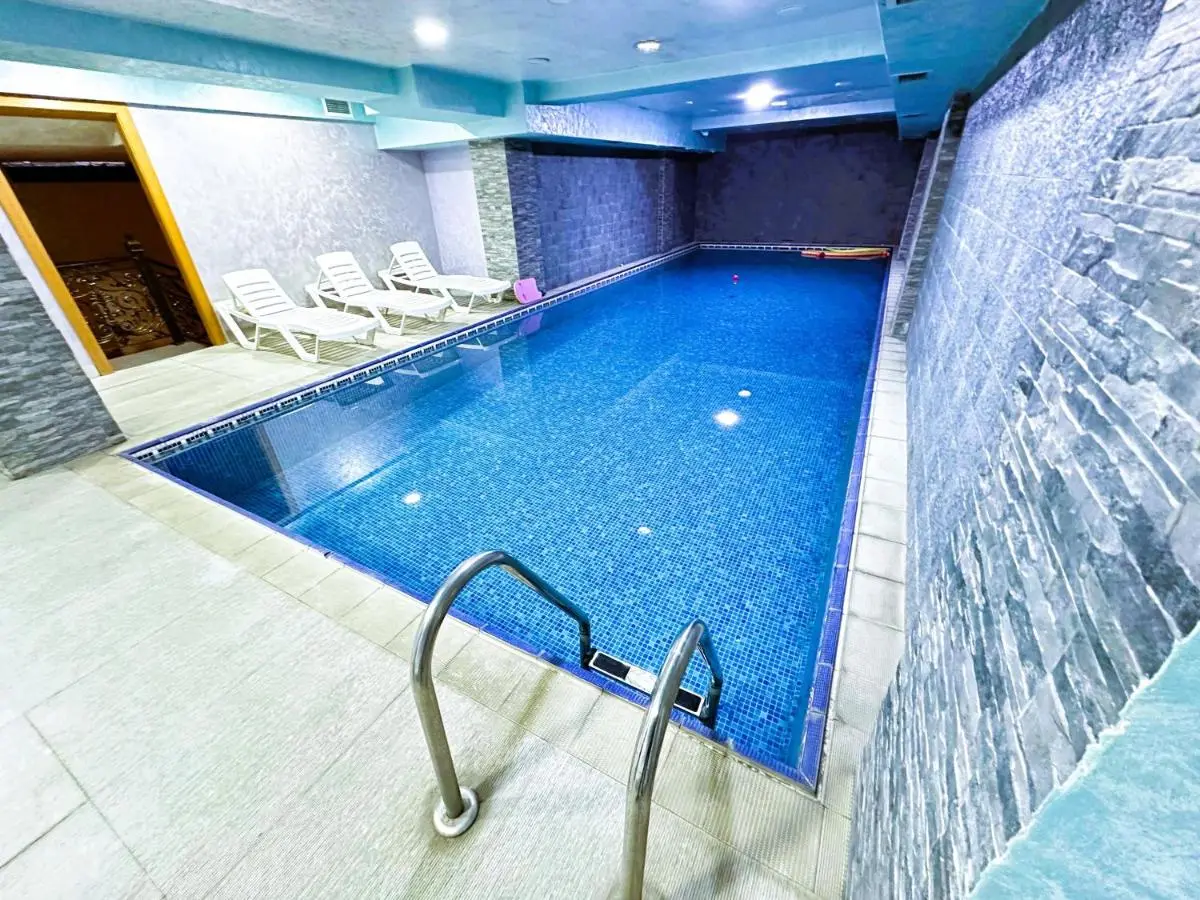 GM City Hotel Baku - Free Swimming Pool