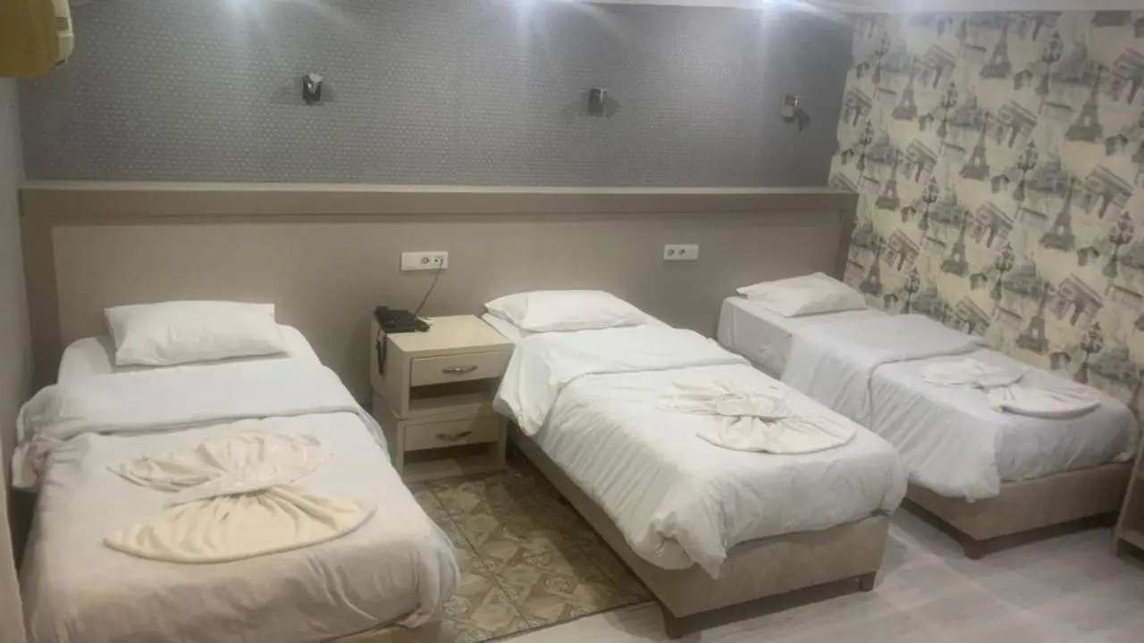 Fly Hotel