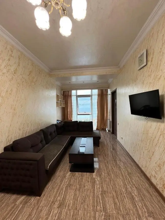 Apartment on Khimshiashvili 1