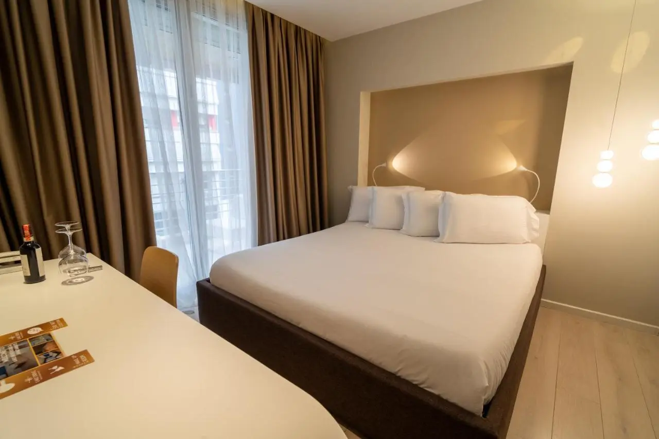 Lake Drive Rooms&Apartments