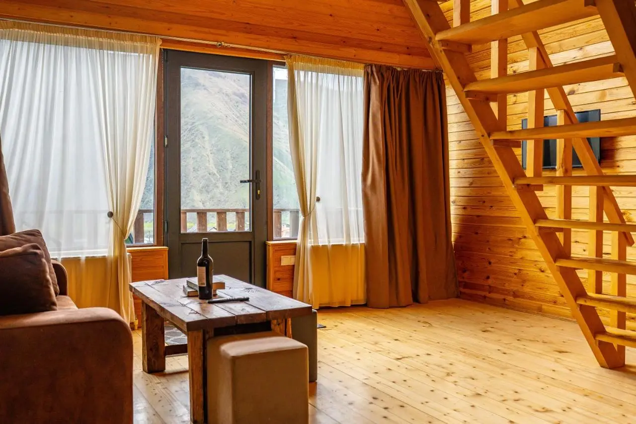 Kazbegi 4 side cottages