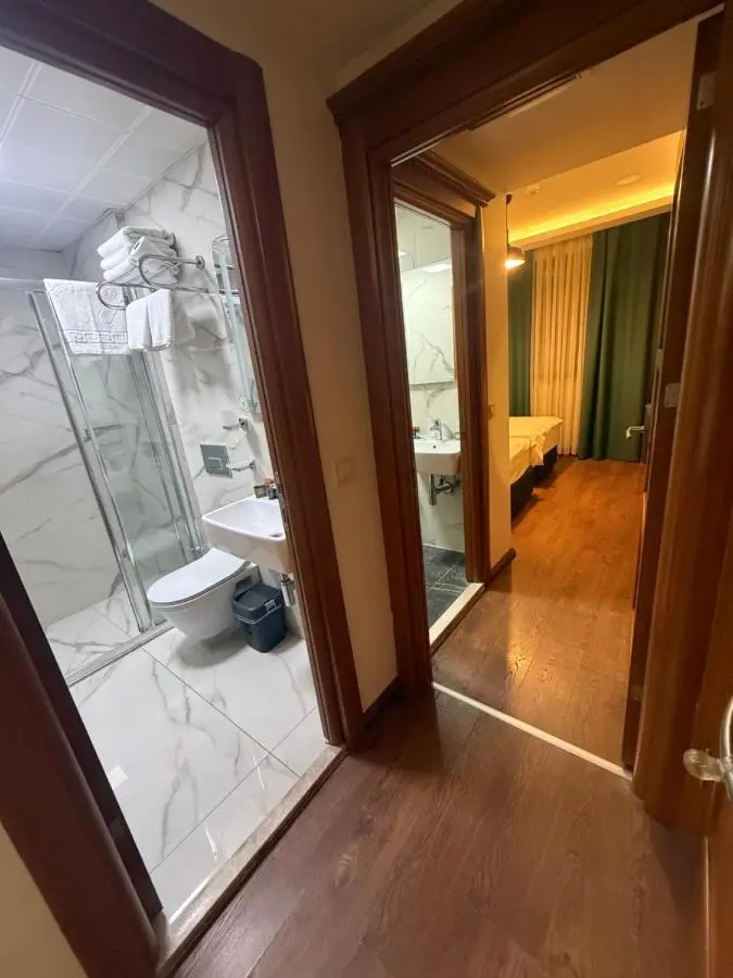 Pege Hotel
