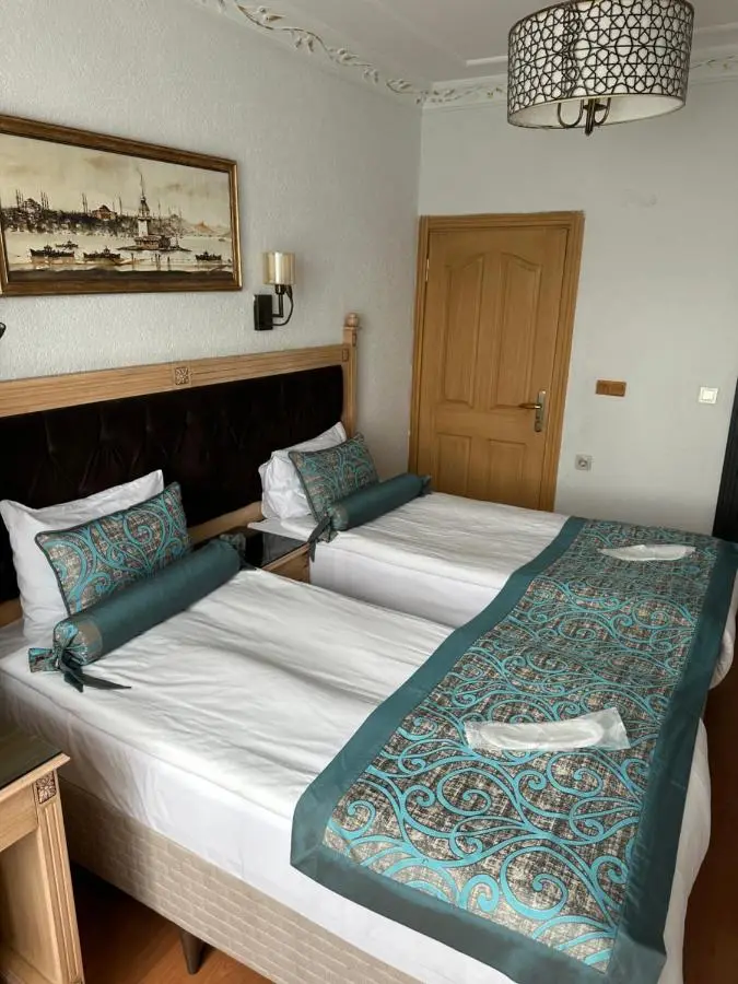 Blue Tuana Hotel Old City